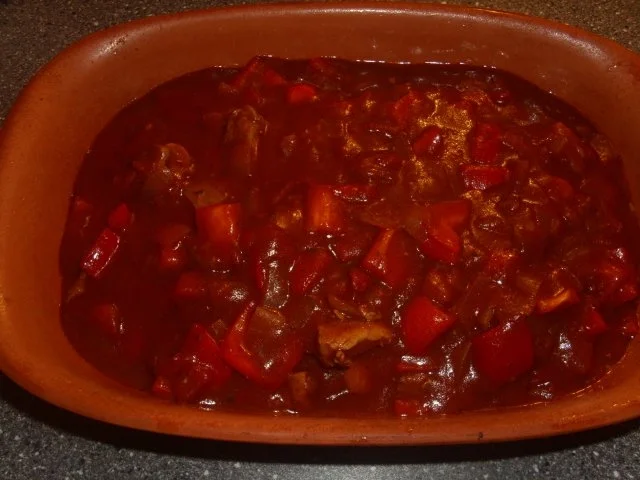 Gulasch im Römertopf - Rezept - Bild Nr. 4
