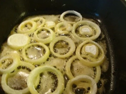 Rezept: Rinderbrühe mit "Herrgott´s Bescheisserle" und deftiger Einlage Bild Nr. 9 Rinderbrühe mit "Herrgott´s Bescheisserle" und deftiger Einlage - Rezept - Bild Nr. 9