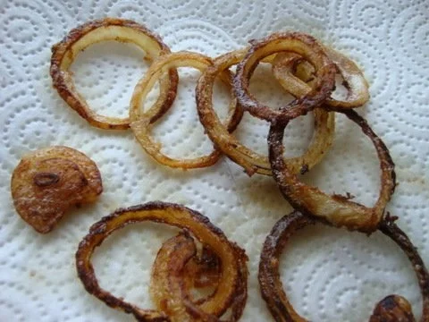 Rezept: Rinderbrühe mit "Herrgott´s Bescheisserle" und deftiger Einlage Bild Nr. 10 Rinderbrühe mit "Herrgott´s Bescheisserle" und deftiger Einlage - Rezept - Bild Nr. 10