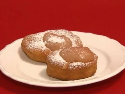 Auszogne mit Apfelmus - Rezept