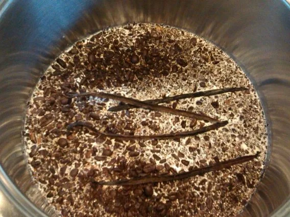 Rezept: Espresso-Panna-Cotta Bild Nr. 4 Espresso-Panna-Cotta - Rezept - Bild Nr. 4