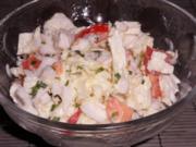Salate/Beilagen: Einfacher Chinakohlsalat mit Tomaten und Zitronen-Joghurt-Dressing - Rezept