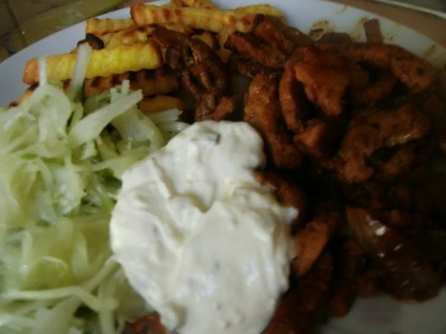 Schnitzelgeschnetzeltes nach Gyros-Art   mit Kraut und Tzaziki - Rezept - Bild Nr. 6