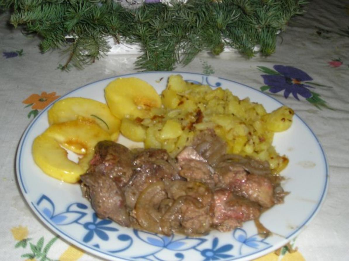 Gebratene Hühnerleber mit Rotwein Zwieblsauce - schnell &amp; einfach - von ...