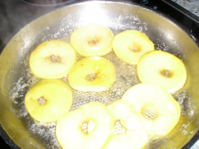 gebratene Hühnerleber mit Rotwein-Zwieblsauce - Rezept - Bild Nr. 3