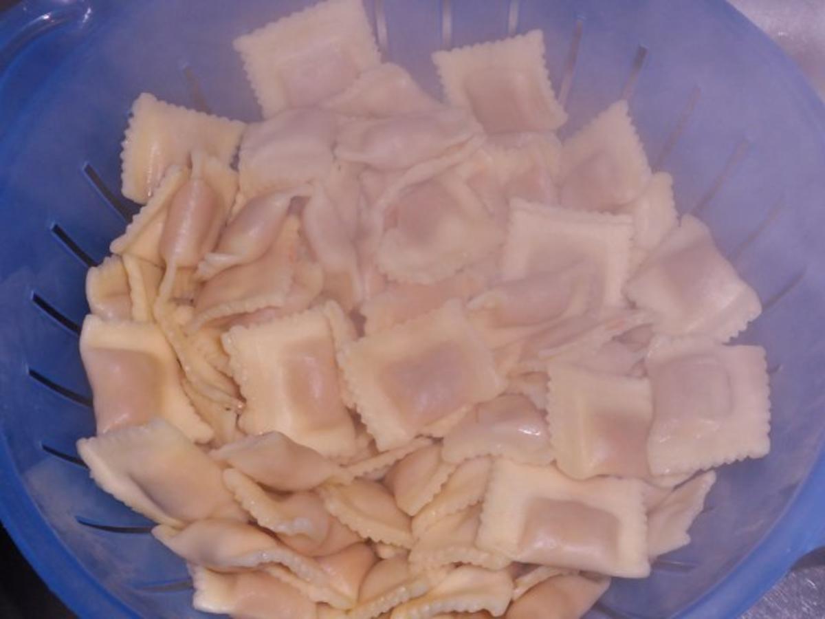 Pfannen-Gerichte: Pikante Pasta-Gemüse-Pfanne mit Käse-Tomaten-Soße - Rezept - Bild Nr. 2