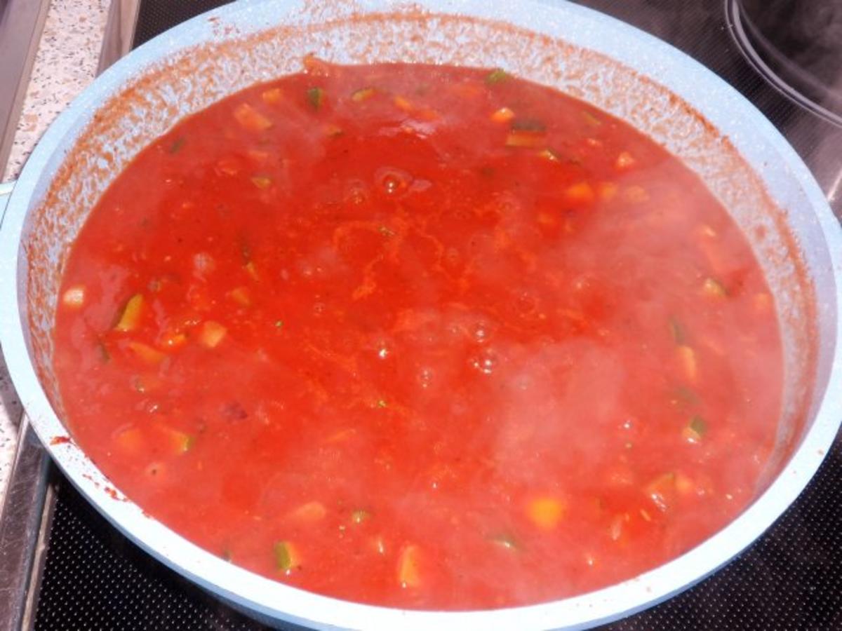 Pfannen-Gerichte: Pikante Pasta-Gemüse-Pfanne mit Käse-Tomaten-Soße - Rezept - Bild Nr. 8