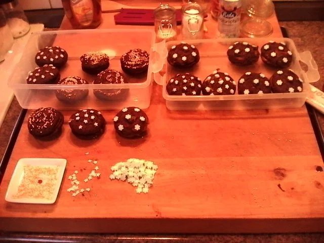 Schokoladenkekse mit weißer Schokolade und Macadamia Nüssen - Rezept - Bild Nr. 7