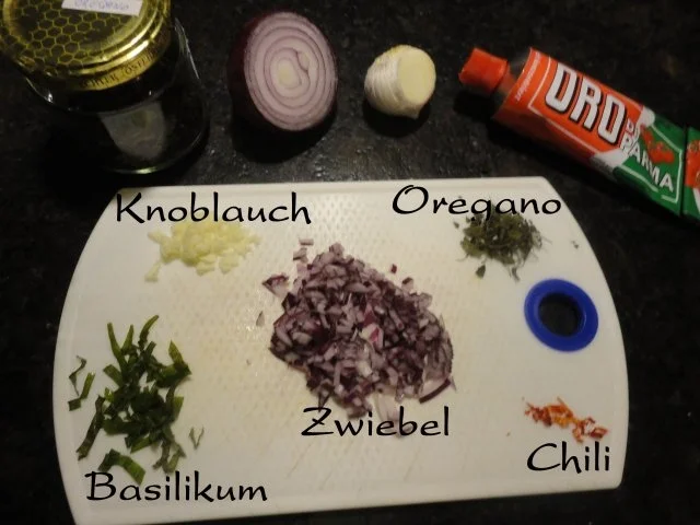 Pasta in Tomaten-Wodka-Sauce - Rezept - Bild Nr. 2