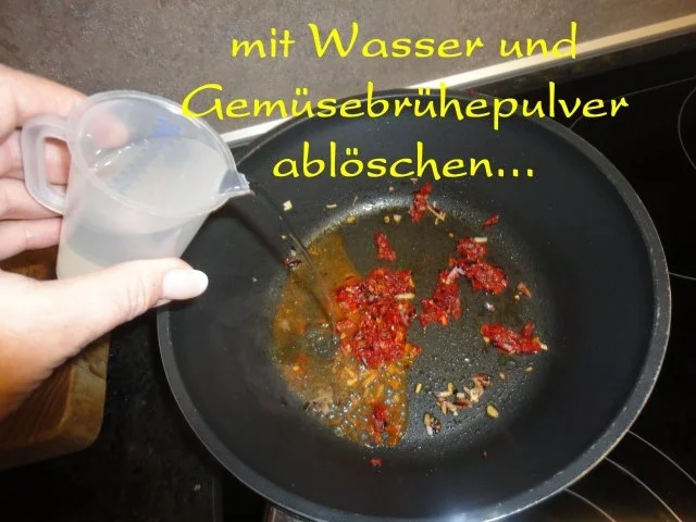 Pasta in Tomaten-Wodka-Sauce - Rezept - Bild Nr. 5