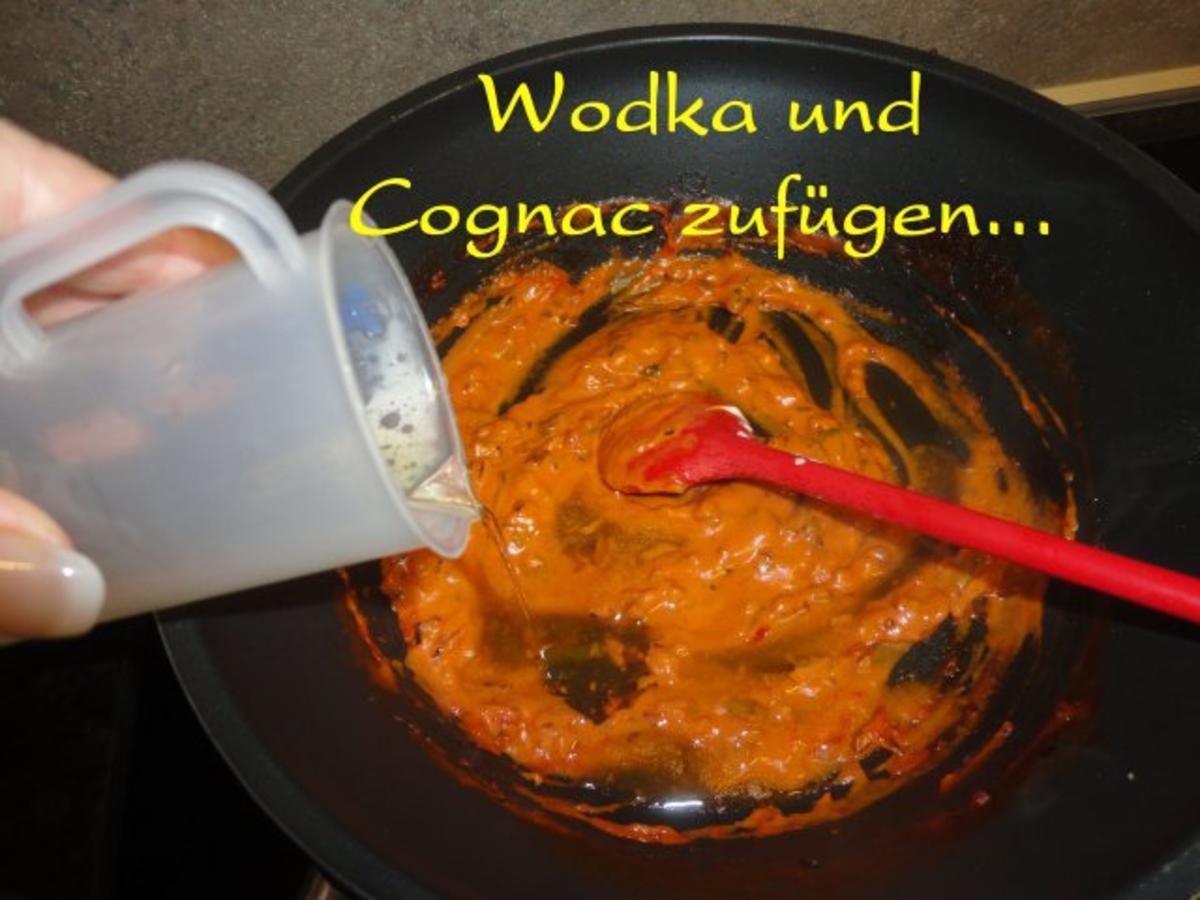 Pasta in Tomaten-Wodka-Sauce - Rezept - Bild Nr. 7