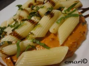 Pasta in Tomaten-Wodka-Sauce - Rezept