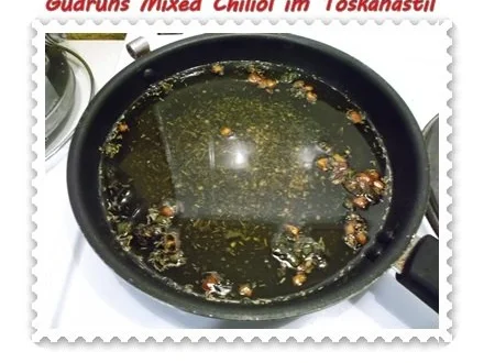 Rezept: Öl: Mixed Chiliöl im Toskanastil Bild Nr. 5 Öl: Mixed Chiliöl im Toskanastil - Rezept - Bild Nr. 5