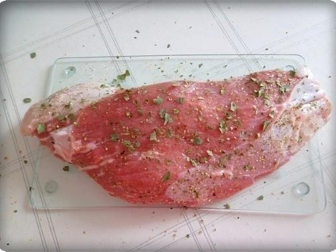 Saftiger Kalbsbraten mit Mini Gummiklößchen nach Art meiner Mutter ...