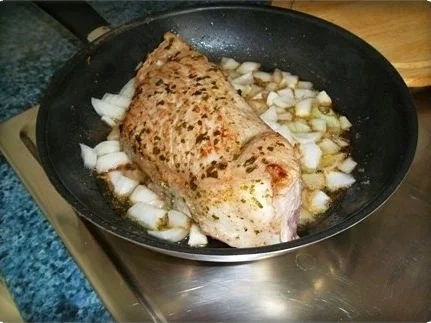 Rezept: Saftiger Kalbsbraten mit Mini Gummiklößchen nach Art meiner Mutter Bild Nr. 5 Saftiger Kalbsbraten mit Mini Gummiklößchen nach Art meiner Mutter - Rezept - Bild Nr. 5