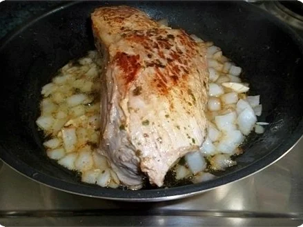 Rezept: Saftiger Kalbsbraten mit Mini Gummiklößchen nach Art meiner Mutter Bild Nr. 7 Saftiger Kalbsbraten mit Mini Gummiklößchen nach Art meiner Mutter - Rezept - Bild Nr. 7