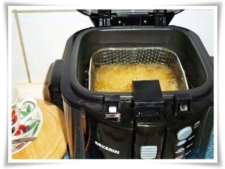 Deftiges Putengulasch natürlich mit selbstgemachten Pommes - Rezept - Bild Nr. 11