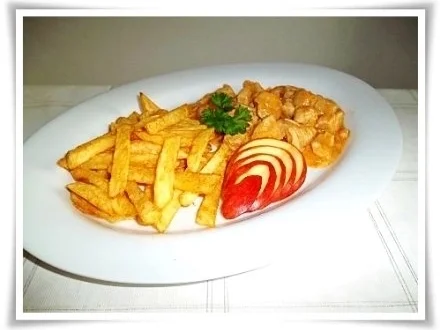 Deftiges Putengulasch natürlich mit selbstgemachten Pommes - Rezept - Bild Nr. 13