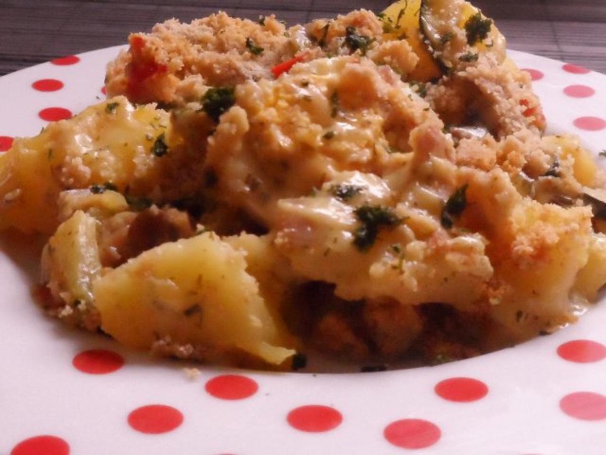 Bilder für Aufläufe: Kartoffel-Zucchini-Auflauf mit Ei und Béchamel-Senf-Soße - Rezept