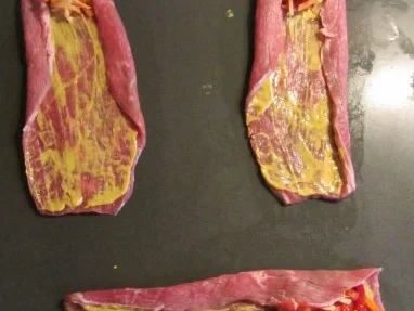 Rouladen mit Puszta-Salat-Füllung - Rezept - Bild Nr. 3