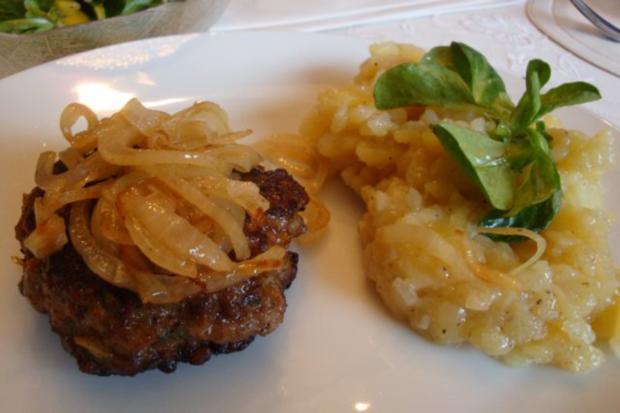 Frikadellen mit schwäbischem Kartoffelsalat - Rezept - kochbar.de