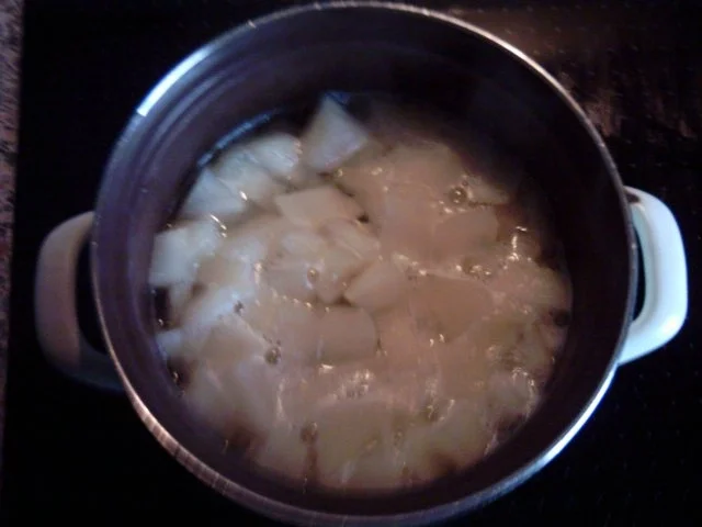 Rezept: Birnendessert mit Zimt - / Eierlikörsahne Bild Nr. 2 Birnendessert mit Zimt - / Eierlikörsahne - Rezept - Bild Nr. 2