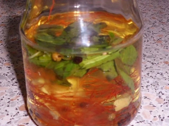 Öle: Scharfes Thai-Basilikum-Ingwer-Öl - Rezept - Bild Nr. 4