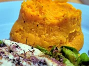 Schollenfilet auf Rosenkohl-Mandel-Bett, dazu Süßkartoffelpüree - Rezept