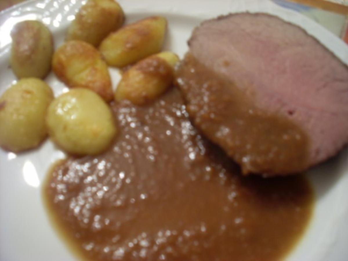 Bilder für Rinderbraten NT mit kleinen Butterkartöffelchen - Rezept