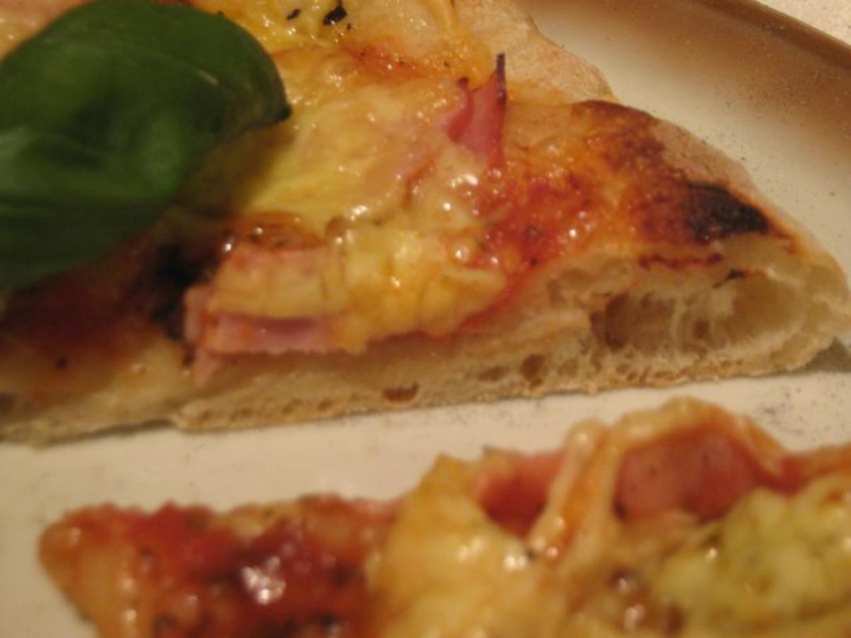 Bilder für Pizza aus dem Pizzaofen - Rezept