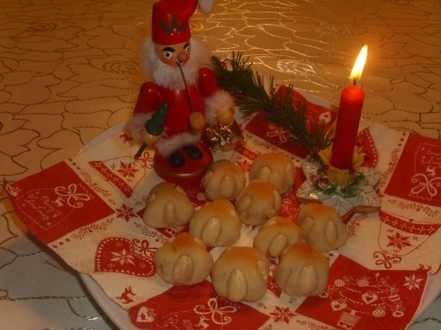 Rezept: Bethmännchen Bethmännchen - Rezept