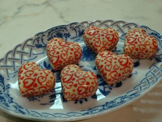 Rezept: Pralinen für die lieben Kleinen (ohne Alkohol) Bild Nr. 3 Pralinen für die lieben Kleinen (ohne Alkohol) - Rezept - Bild Nr. 3