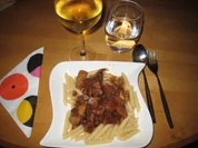 Putenfilet in Chianti-Champignon-Sauce mit Penne Rigate - Rezept