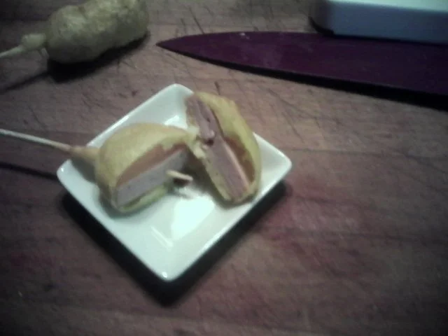 Fleischwurst am Stiel - Abwandlung von Corn dogs - Rezept - Bild Nr. 3