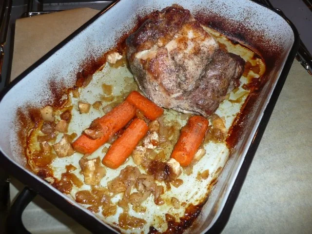 Rezept: Schweinebraten Bild Nr. 4 Schweinebraten - Rezept - Bild Nr. 4