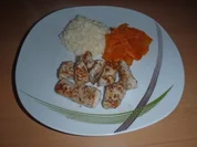 Hühnerstreifen mit Risotto und Karottennudeln - Rezept