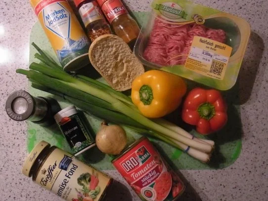 Rezept: Gefüllte Paprikaschoten mit Hack Bild Nr. 2 Gefüllte Paprikaschoten mit Hack - Rezept - Bild Nr. 2