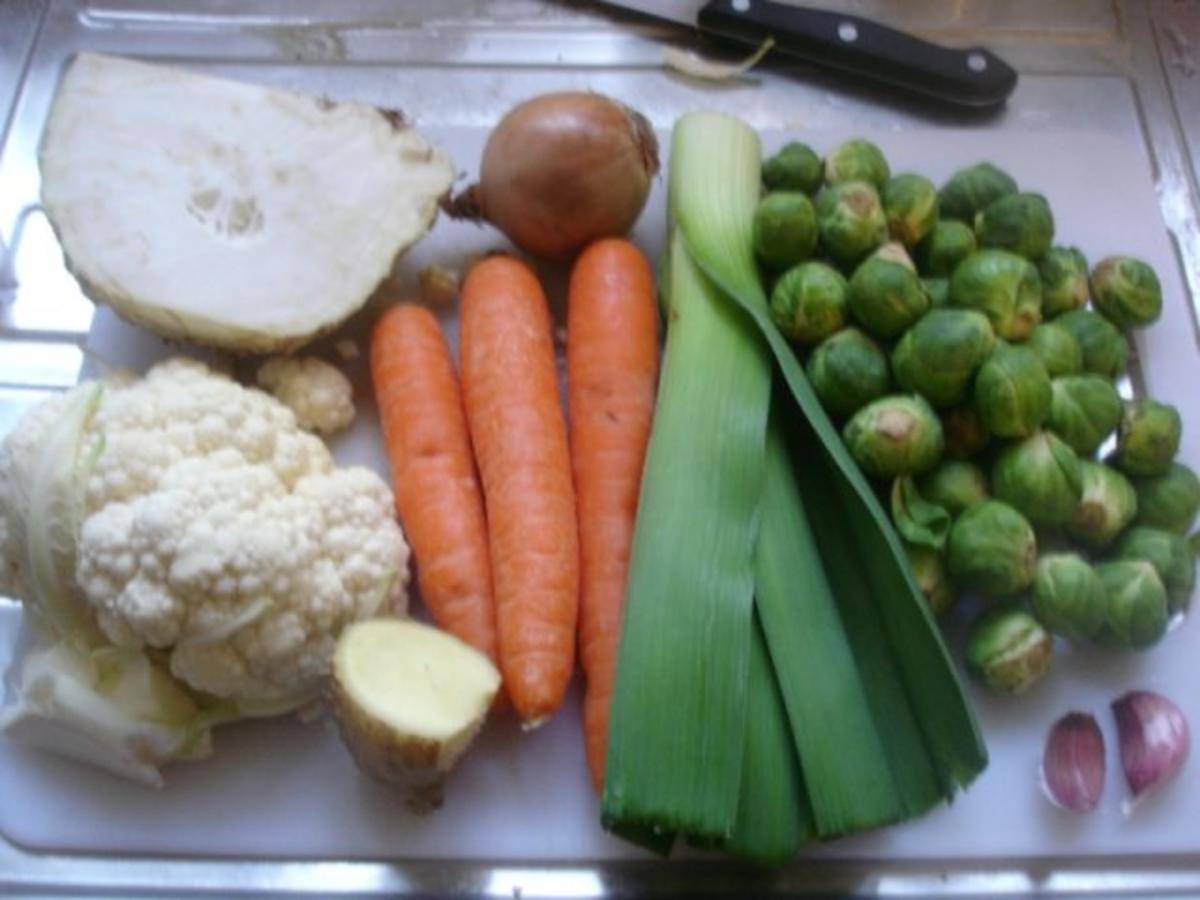 Hühner-Nudel-Gemüse-Mettbällchen-Eintopf - Rezept - Bild Nr. 3