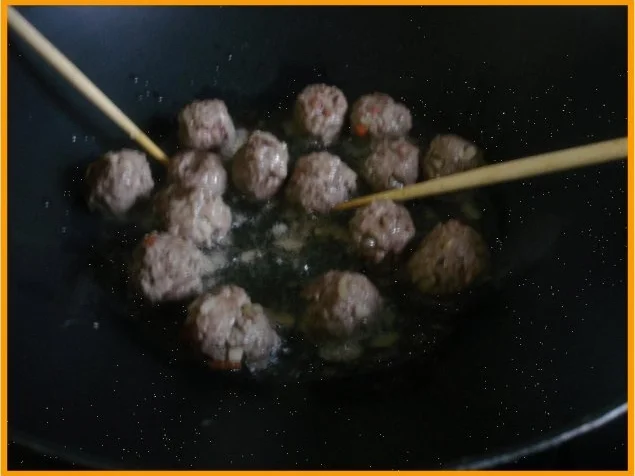 Mettbällchen-Gemüsewok - Rezept - Bild Nr. 6