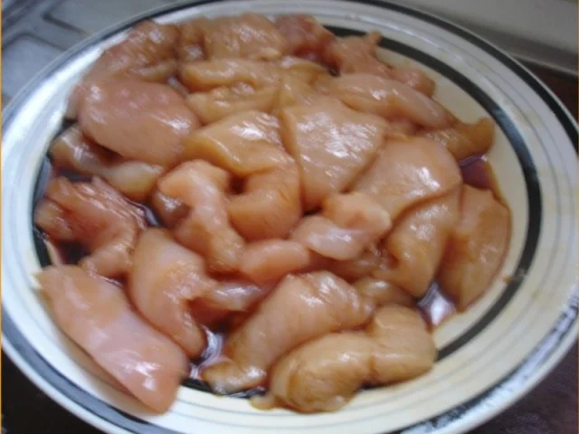 Hähnchennuggets mit Sellerie-Kartoffelstampf und Wok-Gemüse - Rezept - Bild Nr. 6