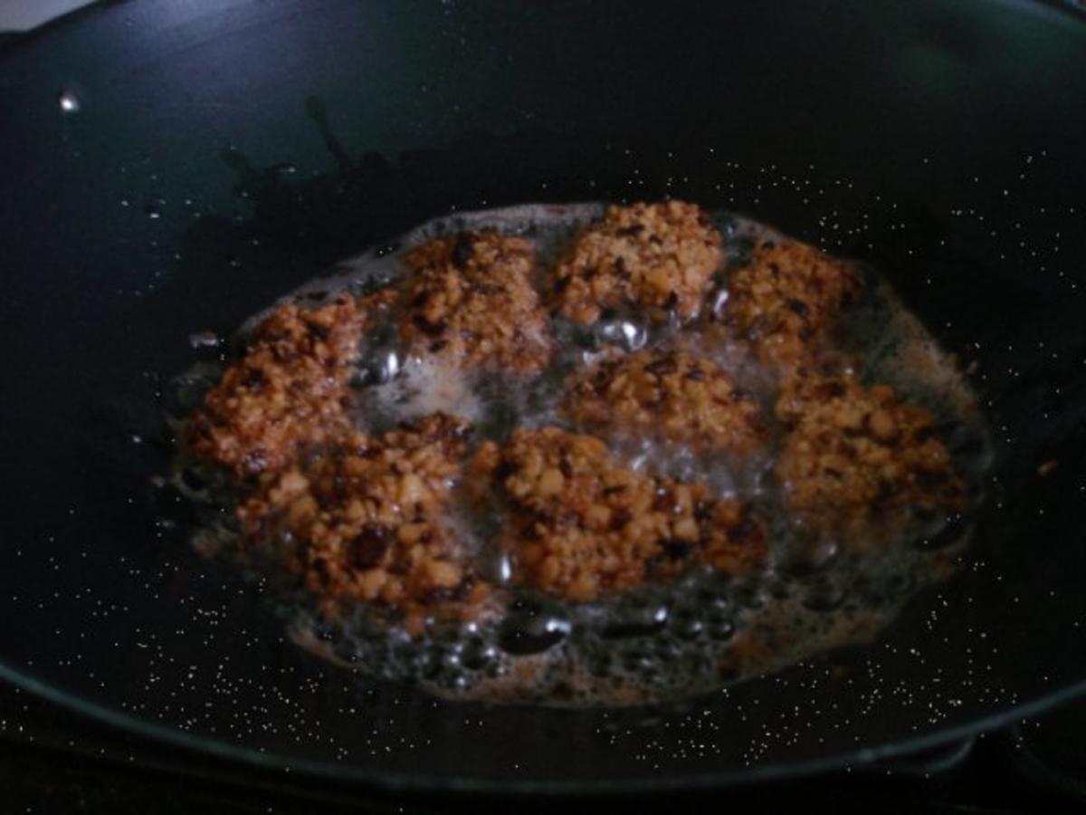 Hähnchennuggets mit Sellerie-Kartoffelstampf und Wok-Gemüse - Rezept - Bild Nr. 10