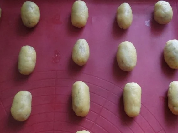 Süßes: Gefüllte Datteln im Teigmantel - Rezept - Bild Nr. 4