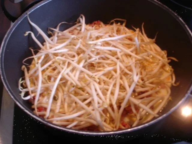 - Exotisches - Rührei mit Sellerie-Kartoffelstampf und Erbsen mit Möhren - Rezept - Bild Nr. 2