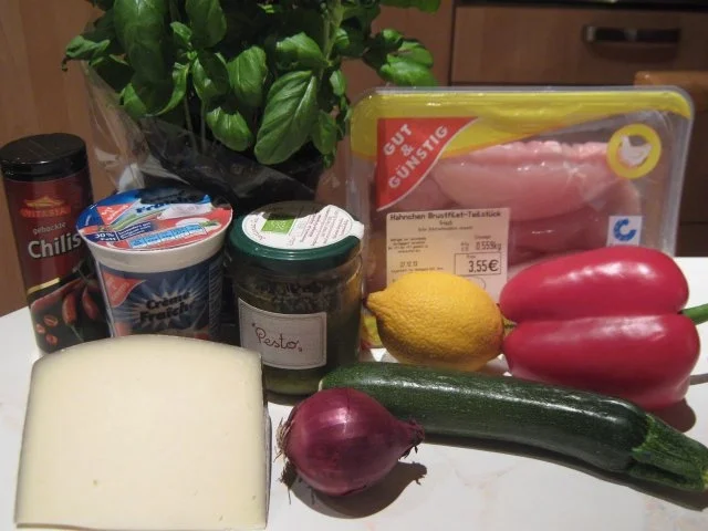 Rezept: Pesto-Huhn mit Pecorino Bild Nr. 2 Pesto-Huhn mit Pecorino - Rezept - Bild Nr. 2