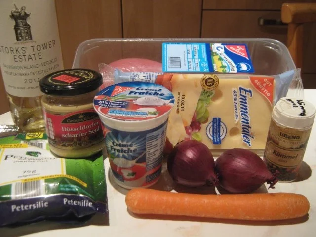 Zwiebelfleisch mit Kümmel und Emmentaler - Rezept - Bild Nr. 2