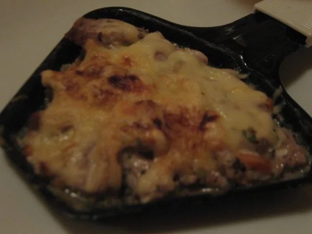 Zwiebelfleisch mit Kümmel und Emmentaler - Rezept