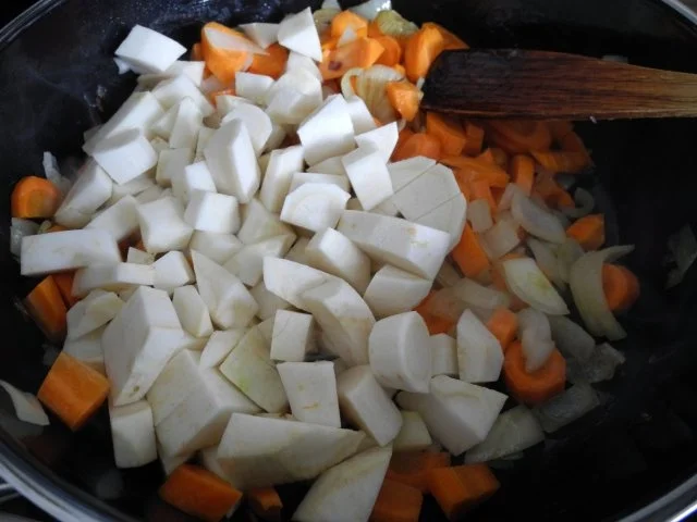 Rezept: Vegan : Linsensuppe Bild Nr. 7 Vegan : Linsensuppe - Rezept - Bild Nr. 7