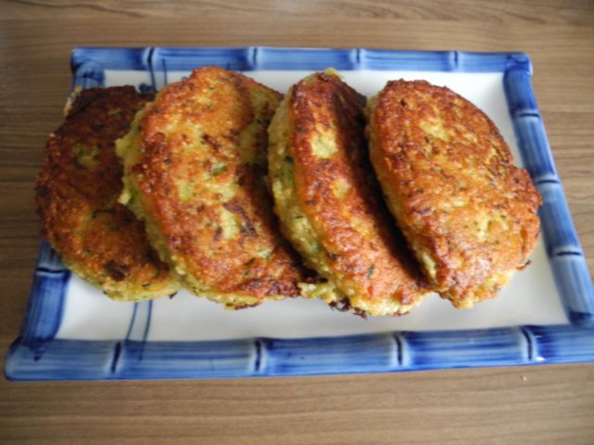 Vegan : Zucchini - Bratlinge - Rezept mit Bild - kochbar.de