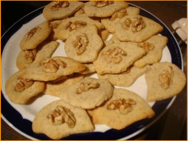 Rezept: Walnussplätzchen Walnussplätzchen - Rezept