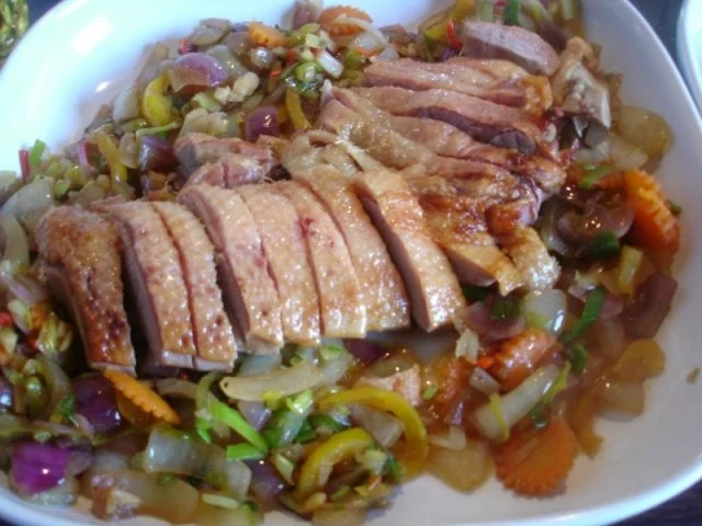 Knusper-Ente mit buntem Gemüse, Erdnusssauce und gelben Reis - Rezept - Bild Nr. 15